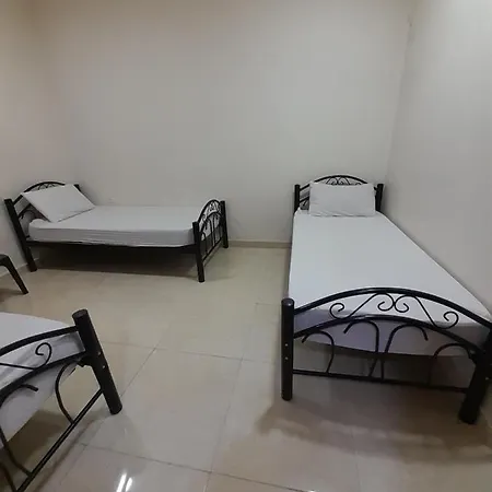 Farah Plaza Hostel &Hotel Apartments Aqaba Exterior photo